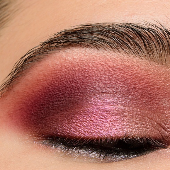 Marc Jacobs Eye-Conic Palette Cherry Edition - Picture 9 of 16